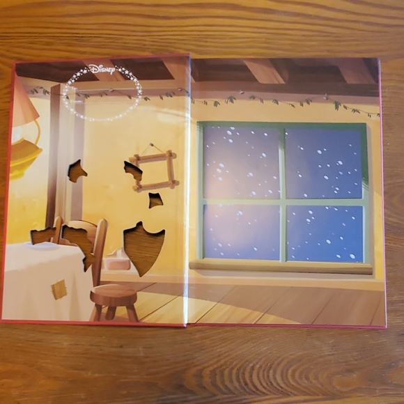 2 DISNEY bks: PETER PAN & MICKEY'S CHRISTMAS CAROL - Picture 6 of 8